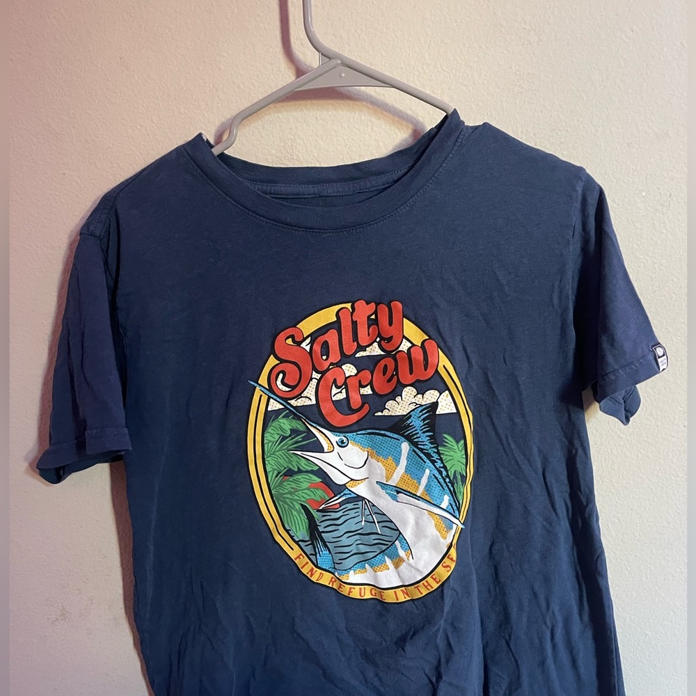 women’s medium salty crew tee
